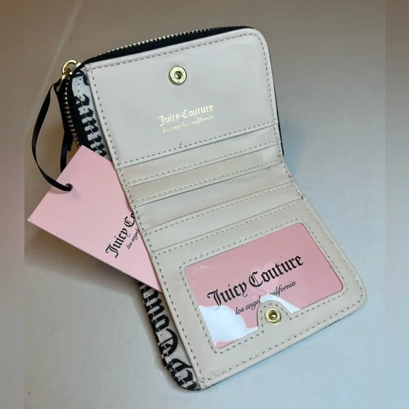 COPY - Juicy Couture Stripe Small Coin Zip Around. - Picture 5 of 8